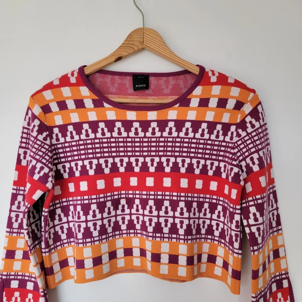 Colorful Patterned Cropped Sweater Top - Red, Purple & Orange